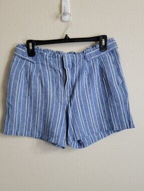 Definitions Striped Blue Women’s Casual Linen Rayon Blend Shorts Ladies Medium.